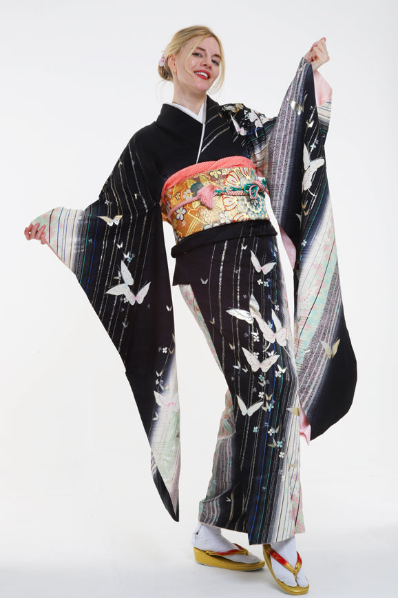 振袖セット「銀蝶」SOLD OUT