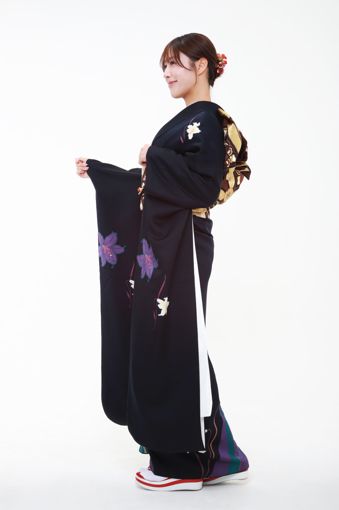 振袖 紺 百合柄 森英恵 - Hanae Mori Navy Furisode with Lily Pattern