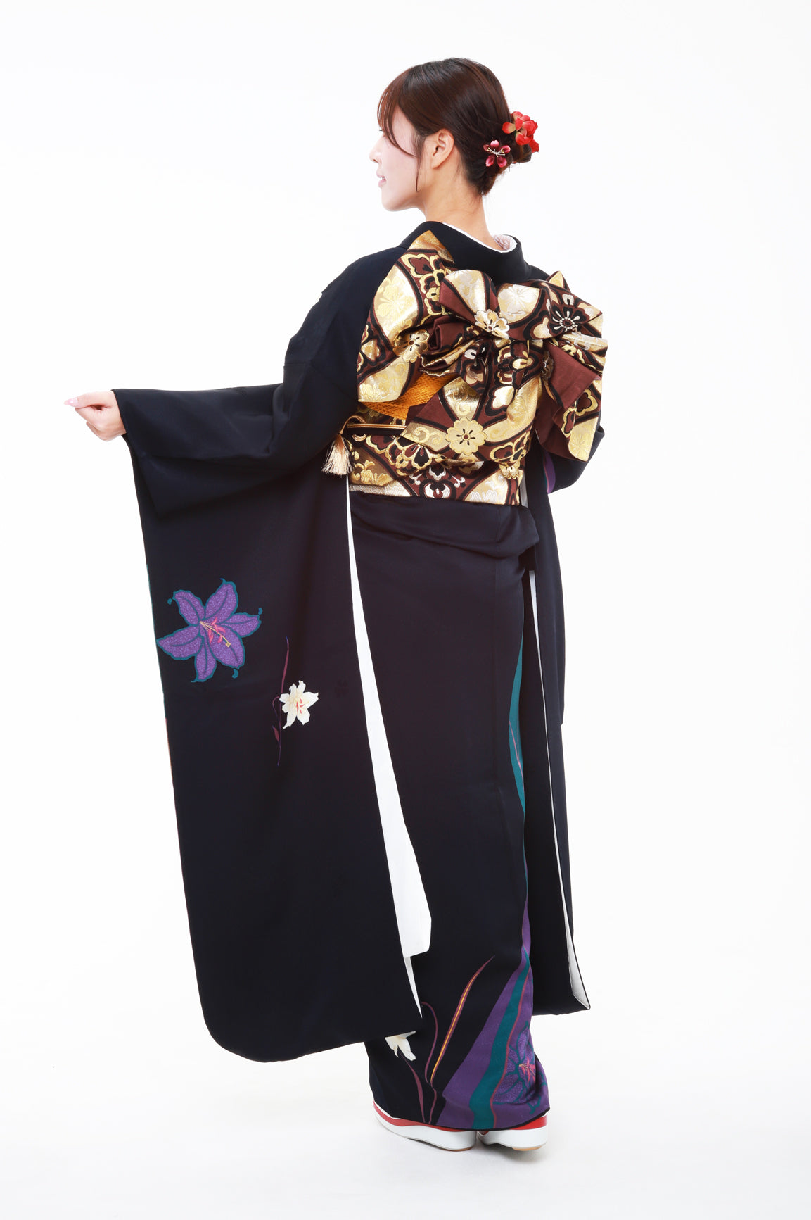 振袖 紺 百合柄 森英恵 - Hanae Mori Navy Furisode with Lily Pattern